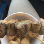 ワタナベ食品 直売店 - 2024/06/12
      火水16:00〜やきとり100円セール
      やきとり ✳︎全て塩
      ・もも
      ・ももニンニク
      ・レバー
      ・テール（ぼんじり）
      ・つくね
      各100.44円
      合計 502.2円