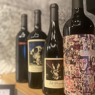 酒杯葡萄酒到瓶裝葡萄酒種類繁多♬