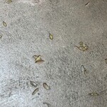 絵空事 - 壁にも玄米が塗り込まれたこだわり。