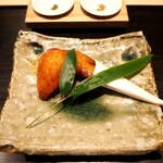 おみ乃 椿 - 新生姜とヤングコーンを詰めた手羽先