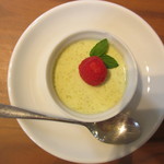 トリーツアンドカンパニー - ピスタチオプリン