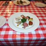 OSTERIA NAKANO - 前菜盛り合わせ　ローストビーフ　蛸のテリーヌ　マグロ