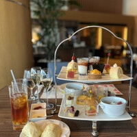 ポム・ダダン - 桃のアフタヌーンティー５４００円※乾杯ドリンク付きのお値段です。セイボリーとアイスピーチティーがとても良かったです♩