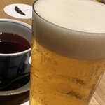 くわせ屋 - プレミアムモルツ 680円。