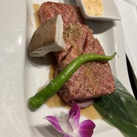 叙々苑 新宿小田急ハルク店 - 肩ロース厚切り