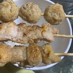 ワタナベ食品 直売店 - 2024/06/12
      火水16:00〜やきとり100円セール
      やきとり ✳︎全て塩
      ・もも
      ・ももニンニク
      ・レバー
      ・テール（ぼんじり）
      ・つくね
      各100.44円
      合計 502.2円