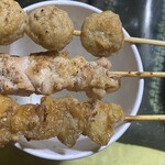 ワタナベ食品 直売店 - 2024/06/12
      火水16:00〜やきとり100円セール
      やきとり ✳︎全て塩
      ・もも
      ・ももニンニク
      ・レバー
      ・テール（ぼんじり）
      ・つくね
      各100.44円
      合計 502.2円