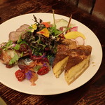 250539408 - 前菜盛合せ