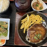 ステーキ&ハンバーグ 前田亭 - ジューシーハンバーグ250g定食　1,089円