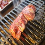 炭火焼肉 金の肉人 - 