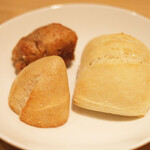 ラ・グランド・メゾンTOKYO - ランチコース 7865円 のパン3種類