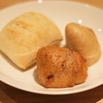 ラ・グランド・メゾンTOKYO - ランチコース 7865円 のパン3種類