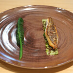 ラ・グランド・メゾンTOKYO - ランチコース 7865円 のスズキの鱗焼と3種類のスズキの料理