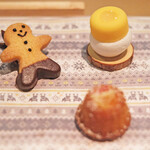 ラ・グランド・メゾンTOKYO - ランチコース 7865円 のお茶菓子のサプライズボックス