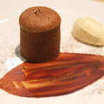 ラ・グランド・メゾンTOKYO - ランチコース 7865円 のフォンダンショコラ フォアグラのアイス