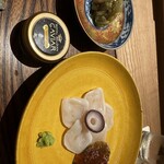 虎白 - タコと特製ジュレにキャビア！合う！