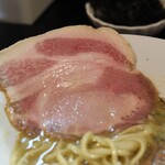 らぁ麺 飛鶏 - 地鶏白湯そば（特上＋地鶏そばのチャーシュー＋煮卵）