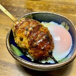 串焼キ カメチヨ・シャルボン - 温玉つくね