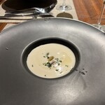 キャトルラパン 北梅田 - 白インゲン豆の冷製スープ