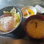 炭火&グリル Mr.JACKASS - ロコモコ丼　680円
