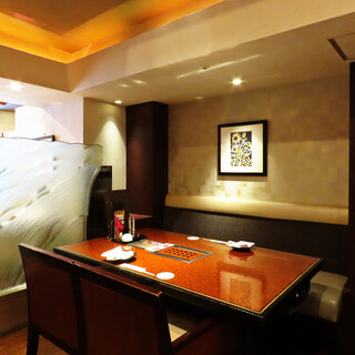 【落ち着いた上質空間】普段のお食事から接待などの特別な席まで