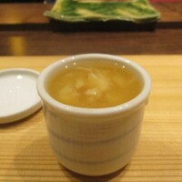 江戸富士 - 蟹の餡掛け茶碗蒸し：茶碗蒸しの中に、蟹や梅干しが入っています。上層には蟹の餡がかけられています。