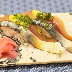 鯖の上にも三年 - 