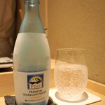 おみ乃 椿 - 富士プレミアムスパークリングウォーター