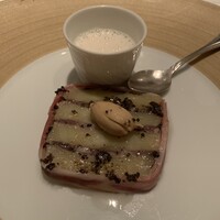 ラ・ブランシュ - イワシとジャガイモの重ね焼き、トリュフ風味、イワシのポタージュ添え