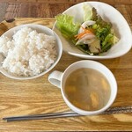 ソウルフードカフェ　カモメ - 