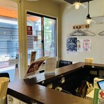 ヤマタニ餃子店 - 店内