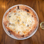 クワトロフォルマッジ