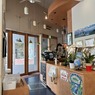 CAFE Elliott Avenue_2