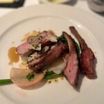 オザミトーキョー - 選べるメイン
                                ◯ニュージーランド産仔牛のポワレ ジュのソース
                                パルミジャーノ・レッジャーノとトリュフの香 プラヌール風