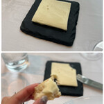 オザミトーキョー - 四角いプレートに乗ったバターをつけていただくと
      とっても美味しい♪(*´ω｀*)