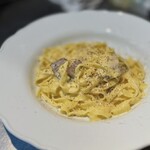 自家製ヤマトポークパンチェッタと白鳳卵のカルボナーラ タリアテッレ