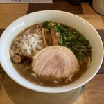 らーめん佳 - らーめん（大盛）