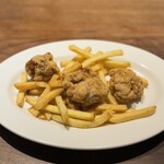 中華 ふるめん - フライドポテトと鶏の唐揚げ 山椒塩で