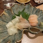 やまのい - 昆布締めのイカ、たい、エビ