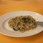 トラットリア デッラ ランテルナ マジカ - 