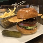 シェイクツリー バーガー＆バー - 