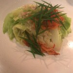 ラカーヴデランパール - 駿河湾産 桜海老の素揚げとキャベツの蒸し煮