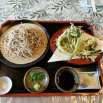 レストハウス チロル - ざるそば天ぷら付き