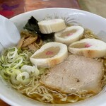 いぶき - あっさり醤油ラーメン大盛り＋お麩増し。