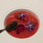 真白 - トマトと西瓜とビーツのスープ　キャビア添え