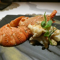 炭和食かなうS 特別室 - 三重県産伊勢海老　エシレバター炭火焼き