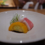 日本料理FUJI - ◯生き〆金目鯛 低温で油蒸しに　ズッキーニの素揚げと共に