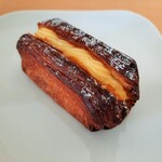 ブーランジュリー パリゴ - パリッパリのデニッシュは弾ける香ばしさ！カスタードもぽってり濃厚で程よい卵感と優しい甘さ♪カスタードクリームのデニッシュ280円