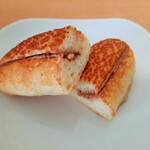 ブーランジュリー パリゴ - むっちりヒキのある生地の間には栗のペーストとバターのクリーム？まろやかで洋酒？のような奥深い香りとミルキーなコクが最高