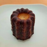 フランス南西部ボルドーの伝統菓子、本場の美味しさを彷彿とさせるクオリティが嬉しい♪カヌレ345円